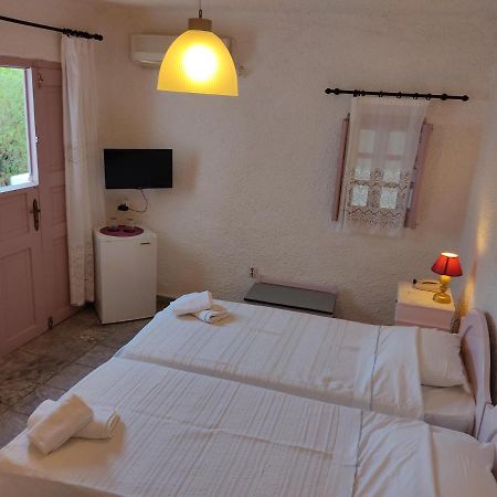 Porto Sikinos Hotel Alopronia Dış mekan fotoğraf